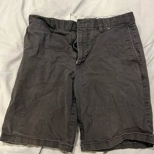 Old navy size 33 grey shorts